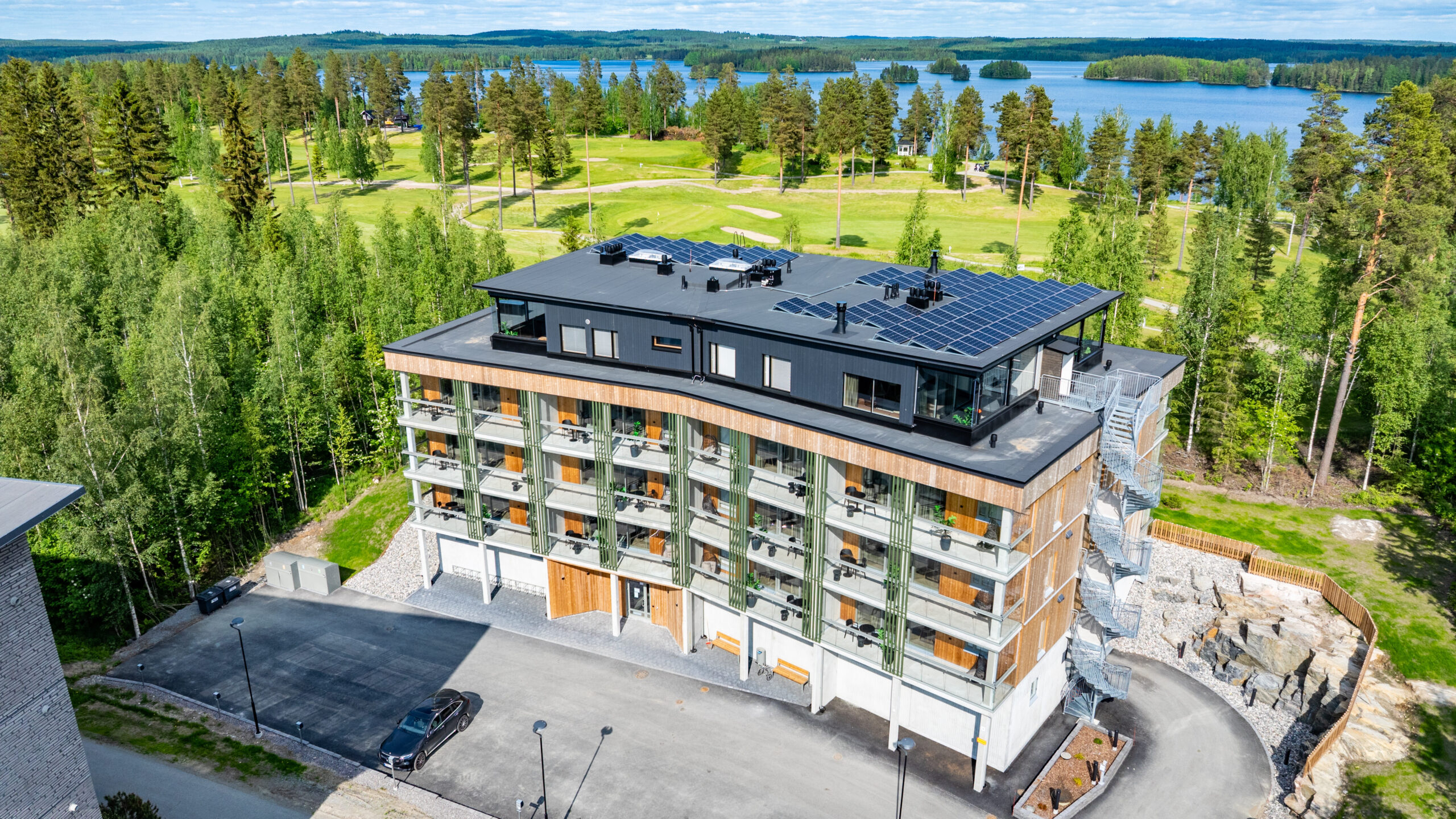 Miten modulaarinen rakentaminen eroaa perinteisestä rakentamisesta?